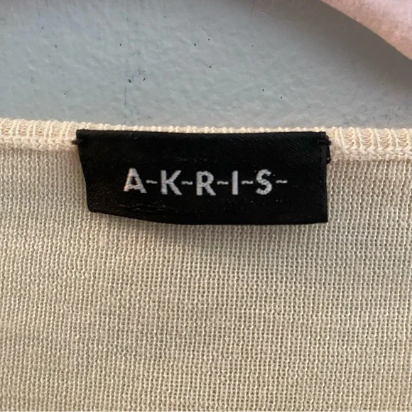 Akris Cream Cashmere Silk Short Sleeved Blouse 4 - Picture 2 of 6